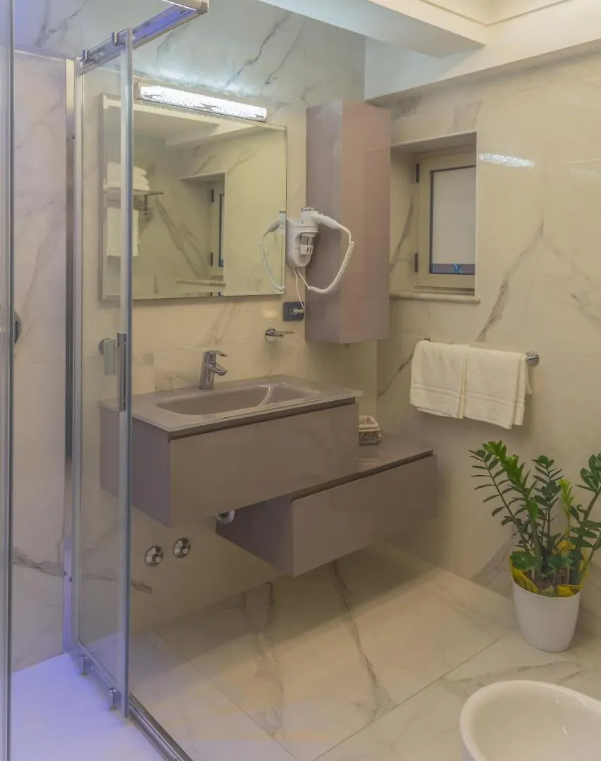 Marina Centro Suite Rimini 0*,